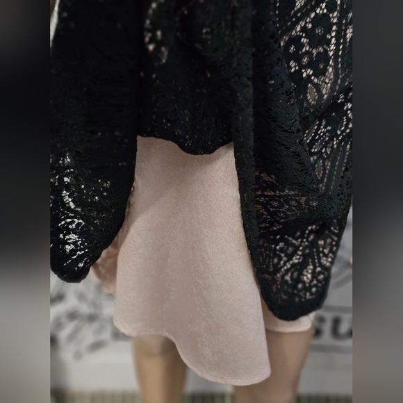 Like New Lulu's Elegant Black Lace Mini Dress Fully Lined Small - Picture 5 of 11